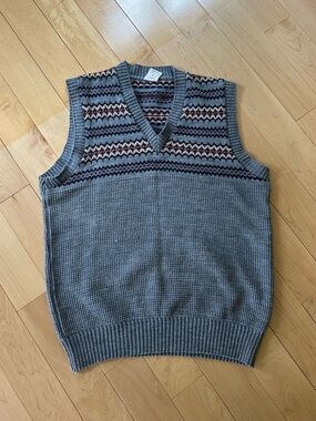 Vintage Grey V-Neck Sweater Vest
